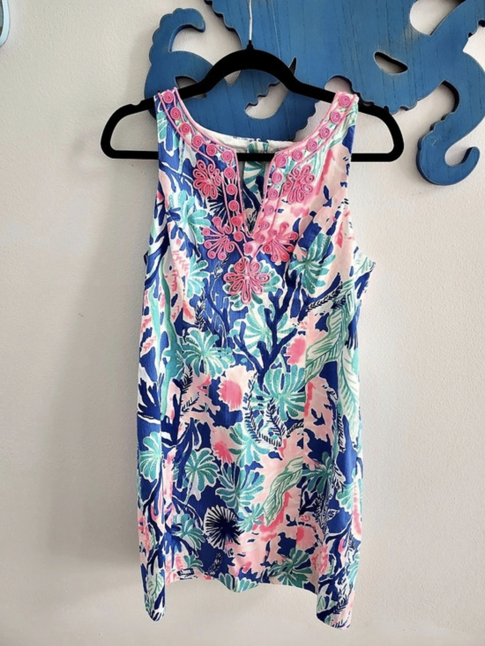 Lilly Pulitzer Floral Tank Top in Blue & Pink Size 8 Like New